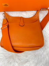 Load image into Gallery viewer, Hermes Evelyne PM III SKU6719