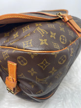 Load image into Gallery viewer, Louis Vuitton Saumur 35 SKU6696