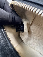 Load image into Gallery viewer, Gucci Soho SKU7069
