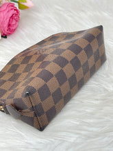 Load image into Gallery viewer, Louis Vuitton Cosmetics Pouch DE SKU6701