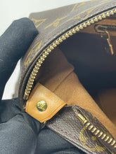 Load image into Gallery viewer, Louis Vuitton Cabas Mezzo SKU6776