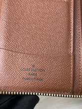 Load image into Gallery viewer, Louis Vuitton Zippy Wallet Midsize Monogram SKU6704