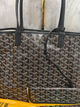 Load image into Gallery viewer, Goyard Black PM SKU7013