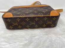 Load image into Gallery viewer, Louis Vuitton Trocadero 23 SKU6734