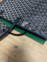 Load image into Gallery viewer, Goyard Black PM SKU7013