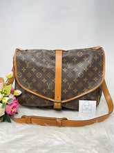 Load image into Gallery viewer, Louis Vuitton Saumur 35 SKU6732