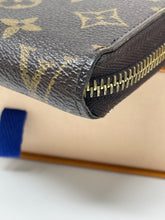Load image into Gallery viewer, Louis Vuitton Zippy Long Wallet SKU9010