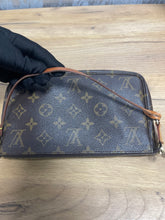 Load image into Gallery viewer, Louis Vuitton Pochette Accessories SKU7002