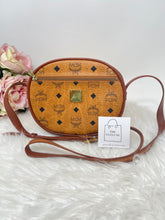 Load image into Gallery viewer, MCM Crossbody Round SKU6575