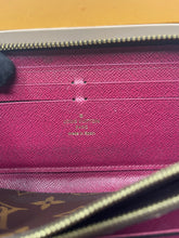 Load image into Gallery viewer, Louis Vuitton Clemence SKU6783
