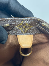 Load image into Gallery viewer, Louis Vuitton Cabas Mezzo SKU6653