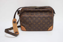 Load image into Gallery viewer, Louis Vuitton Nile SKU6738