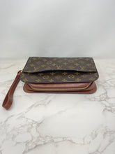 Load image into Gallery viewer, Louis Vuitton Orsay Clutch SKU6779