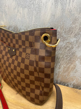 Load image into Gallery viewer, Louis Vuitton Southbank SKU7003