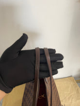 Load image into Gallery viewer, Louis Vuitton Neverfull GM DE SKU6338