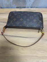 Load image into Gallery viewer, Louis Vuitton Pochette Accessories SKU7002