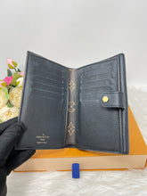 Load image into Gallery viewer, Louis Vuitton Compact Mid Size SKU6702