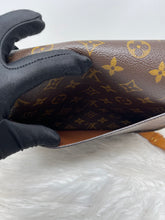 Load image into Gallery viewer, Louis Vuitton St Cloud GM SKU6727