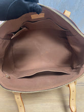 Load image into Gallery viewer, Louis Vuitton Tivoli GM SKU7008