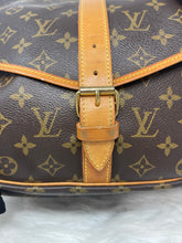 Load image into Gallery viewer, Louis Vuitton Saumur 35 SKU6654