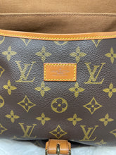 Load image into Gallery viewer, Louis Vuitton Saumur 35 SKU6732