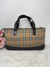 Load image into Gallery viewer, Burberry Tote SKU6620