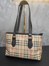 Load image into Gallery viewer, Burberry Tote SKU6992
