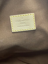 Load image into Gallery viewer, Bosphore Backpack SKU6877