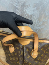 Load image into Gallery viewer, Louis Vuiton Palermo SKU7010