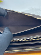 Load image into Gallery viewer, Louis Vuitton Zippy Damier Ebene SKu6716