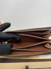 Load image into Gallery viewer, Zippy Monogram Wallet SKU6561