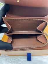 Load image into Gallery viewer, Tressor Monogram SKU6594