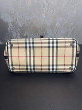 Load image into Gallery viewer, Burberry Handbag SKU6991