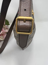 Load image into Gallery viewer, Gucci Ophidia Crossbody SKU7090