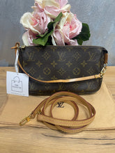 Load image into Gallery viewer, Louis Vuitton Pochette Mono SKU7002