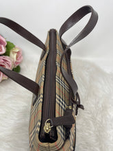 Load image into Gallery viewer, Burberry Tote SKU6620