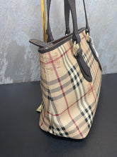 Load image into Gallery viewer, Burberry Tote SKU6992