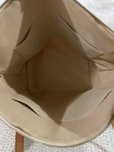 Load image into Gallery viewer, Louis Vuitton Totally MM SKU6771