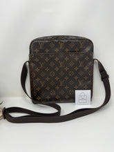 Load image into Gallery viewer, Louis Vuitton Troutter SKU6958