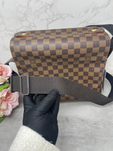 Load image into Gallery viewer, Louis Vuitton Nabiglo DE SKU6906