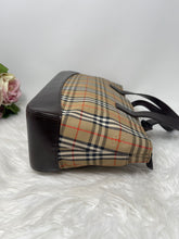 Load image into Gallery viewer, Burberry Tote SKU6620