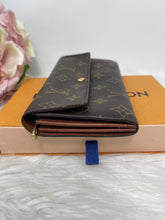 Load image into Gallery viewer, Louis Vuitton Sarah Wallet SKU6626