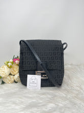 Load image into Gallery viewer, Fendi Crossbody SKU6407