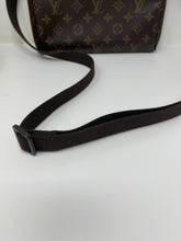 Load image into Gallery viewer, Louis Vuitton Troutter SKU6958