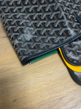 Load image into Gallery viewer, Goyard Black PM SKU7013