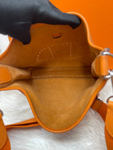 Load image into Gallery viewer, Hermes Evelyne PM III SKU6719
