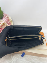 Load image into Gallery viewer, Clemence Empreinte SKU6581