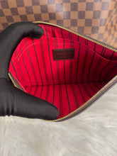 Load image into Gallery viewer, Louis Vuitton Neverfull MM Pouch SKU6633