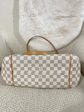 Load image into Gallery viewer, Louis Vuitton Totally MM SKU6771