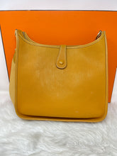 Load image into Gallery viewer, Hermes Evelyne GM SKU6739